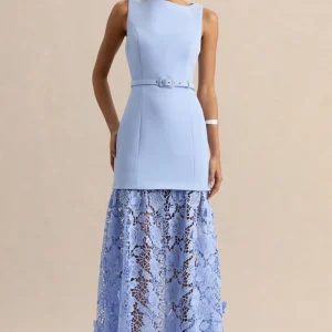 Verena | Vestido Largo Azul Celeste Escote Barco Con Cinturón con Falda de Encaje