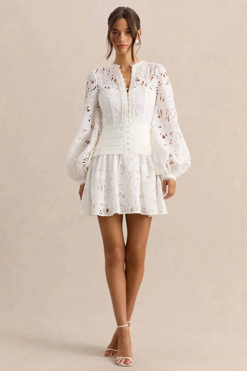 Helena | Vestido Corto Blanco De Cuello Redondo Con Manga Abullonada Y Falda Plisada