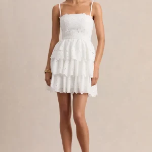 Winona | Vestido Corto De Encaje Blanco Con Escote Cuadrado Y Detalle De Volantes