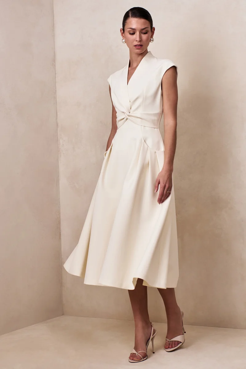 Kylen | Vestido Midi Blanco de Escote en V - Imagen 5