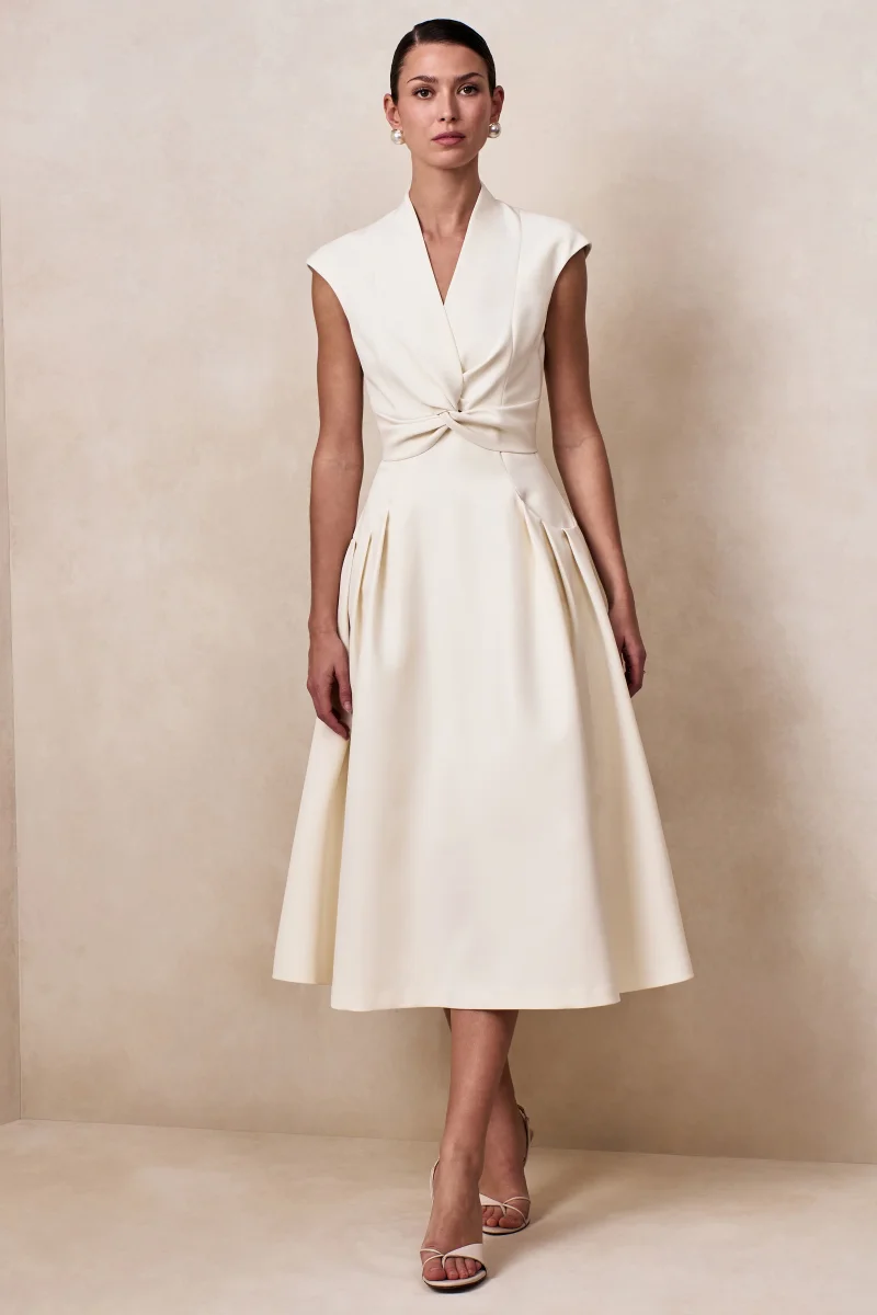 Kylen | Vestido Midi Blanco de Escote en V
