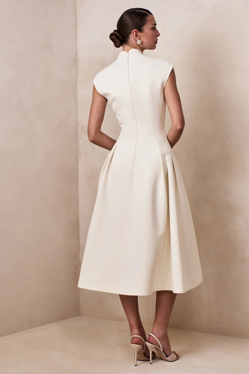Kylen | Vestido Midi Blanco de Escote en V - Imagen 3