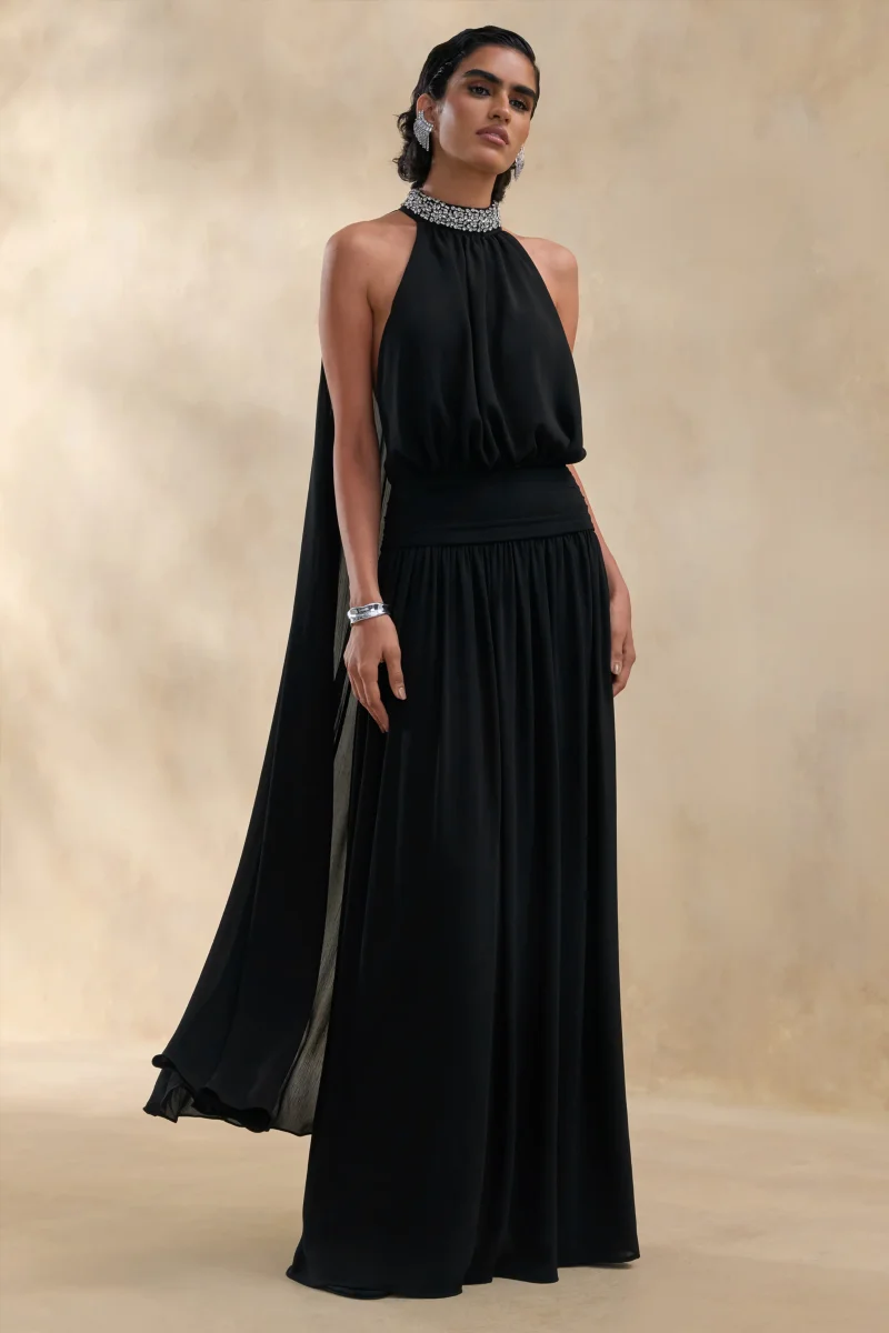 Marie | Vestido largo negro con escote halter y detalles adornados