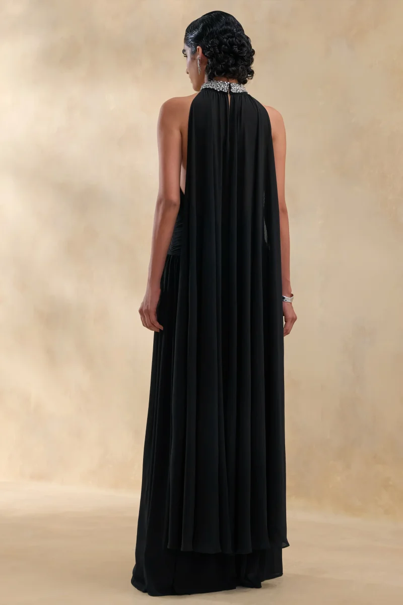 Marie | Vestido largo negro con escote halter y detalles adornados - Imagen 3