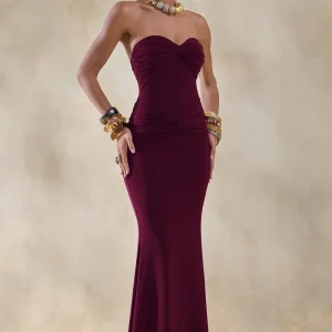 Elodia | Vestido Largo burdeos con escote bandeau y detalle fruncido