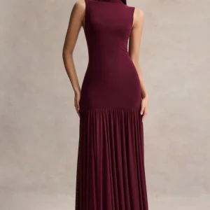 Gigi | Vestido Largo Burdeos de Cuello Alto, Cintura Caída y Falda Transparente