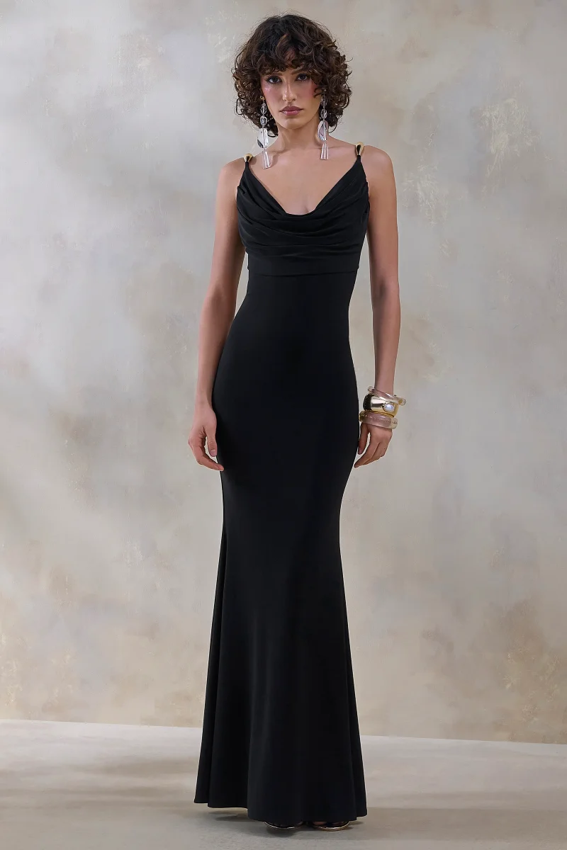 Iridessa | Vestido largo negro con escote pronunciado