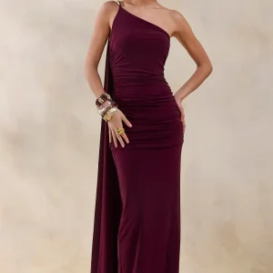 Bettine | Vestido Largo Burdeos con Escote Asimétrico y Manga Capa