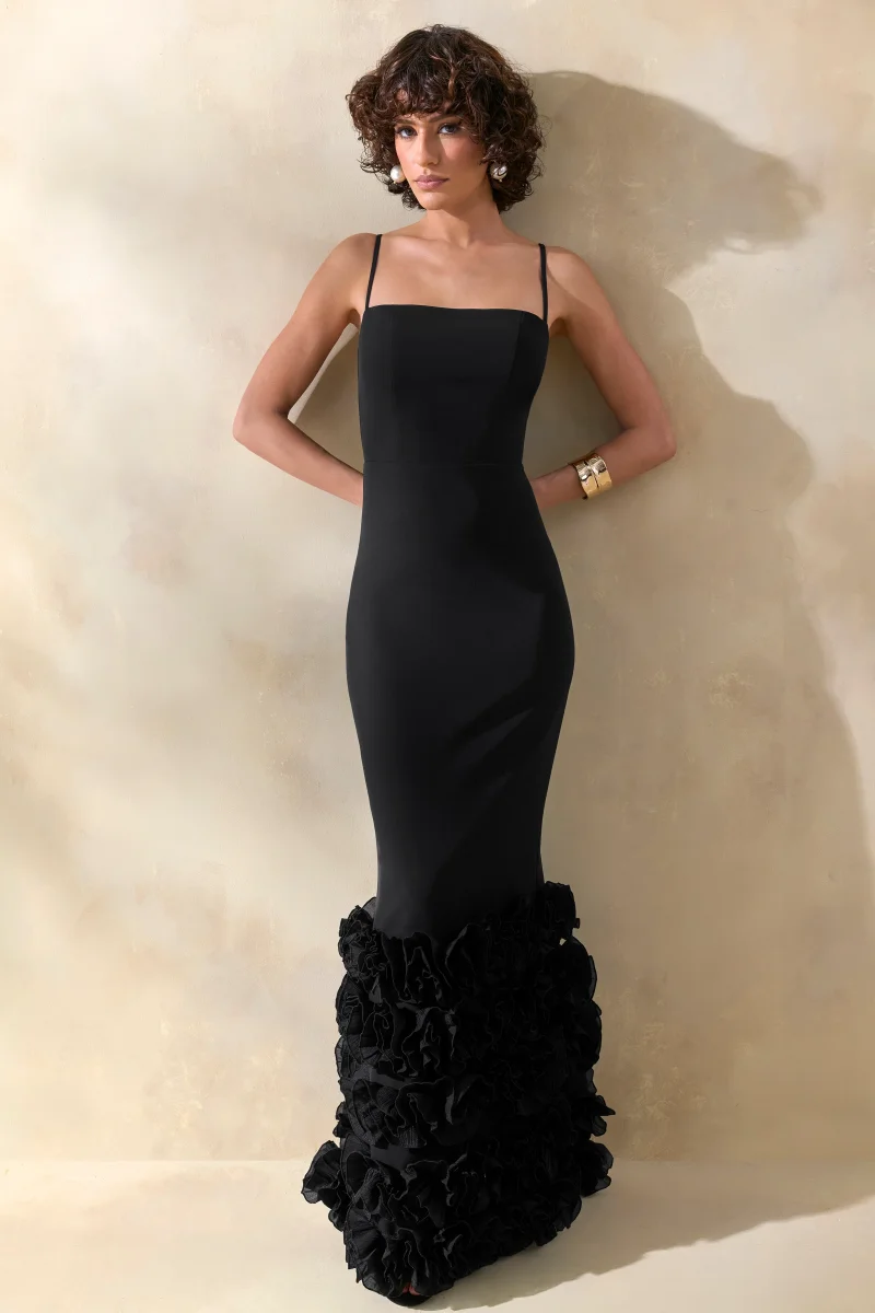 Aurose | Vestido Largo Negro De Crepé Con Escote Cuadrado Y Bajo Sirena Con Volantes - Imagen 6