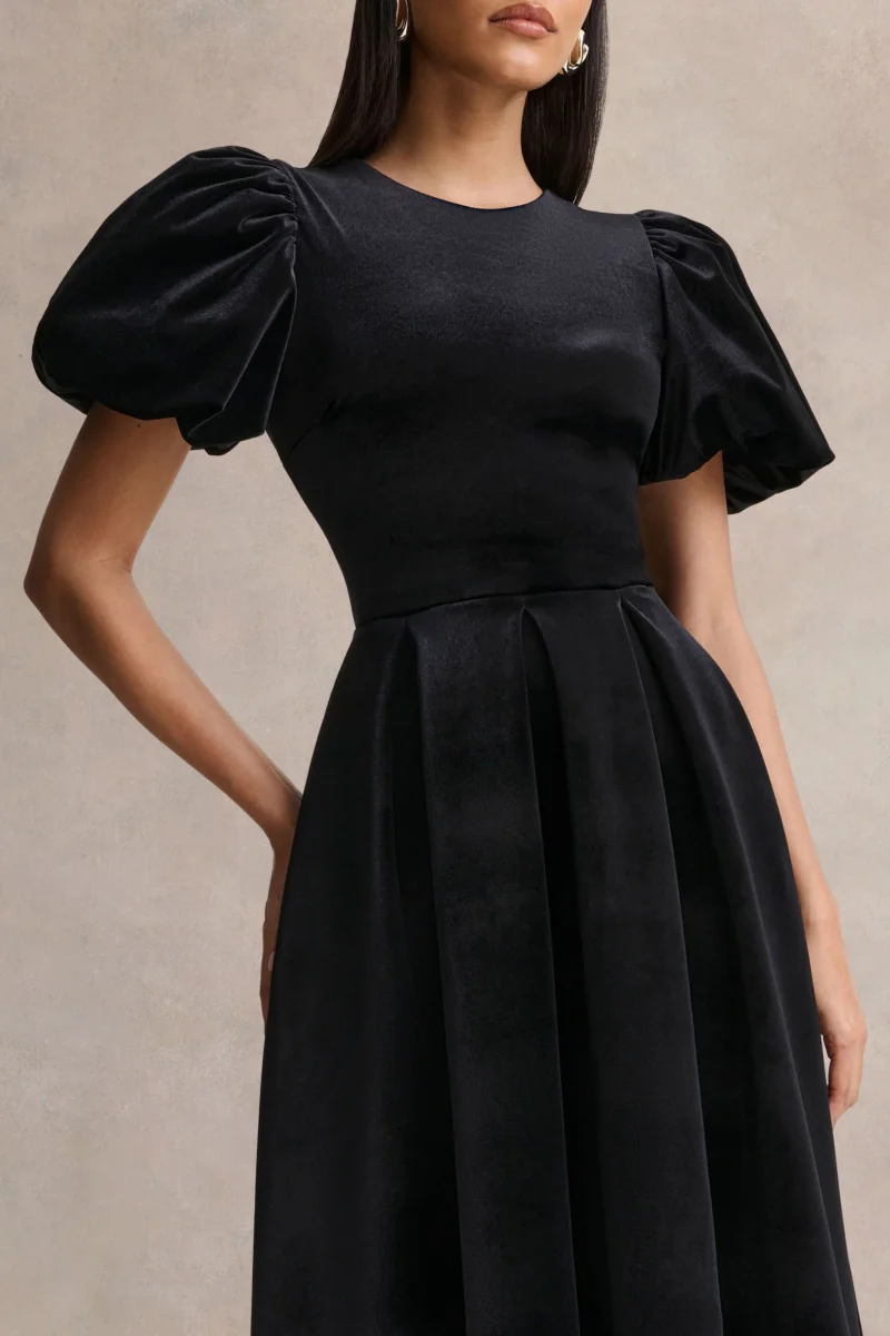 Seraphic | Vestido Midi Negro de Terciopelo con Mangas Abullonadas - Imagen 4