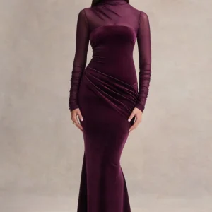 Cambria | Vestido largo de terciopelo ciruela con cuello alto y drapeado