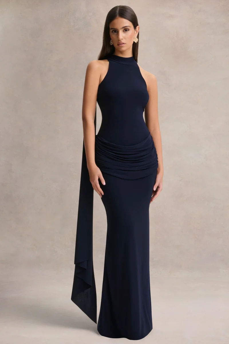 Hesperia | Vestido Largo Azul Marino de Cuello Alto con Detalle Drapeado y Bufanda