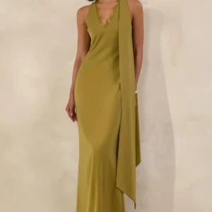 True Icon | Vestido Largo Verde Oliva De Satén Con Cuello Alto Y Chal