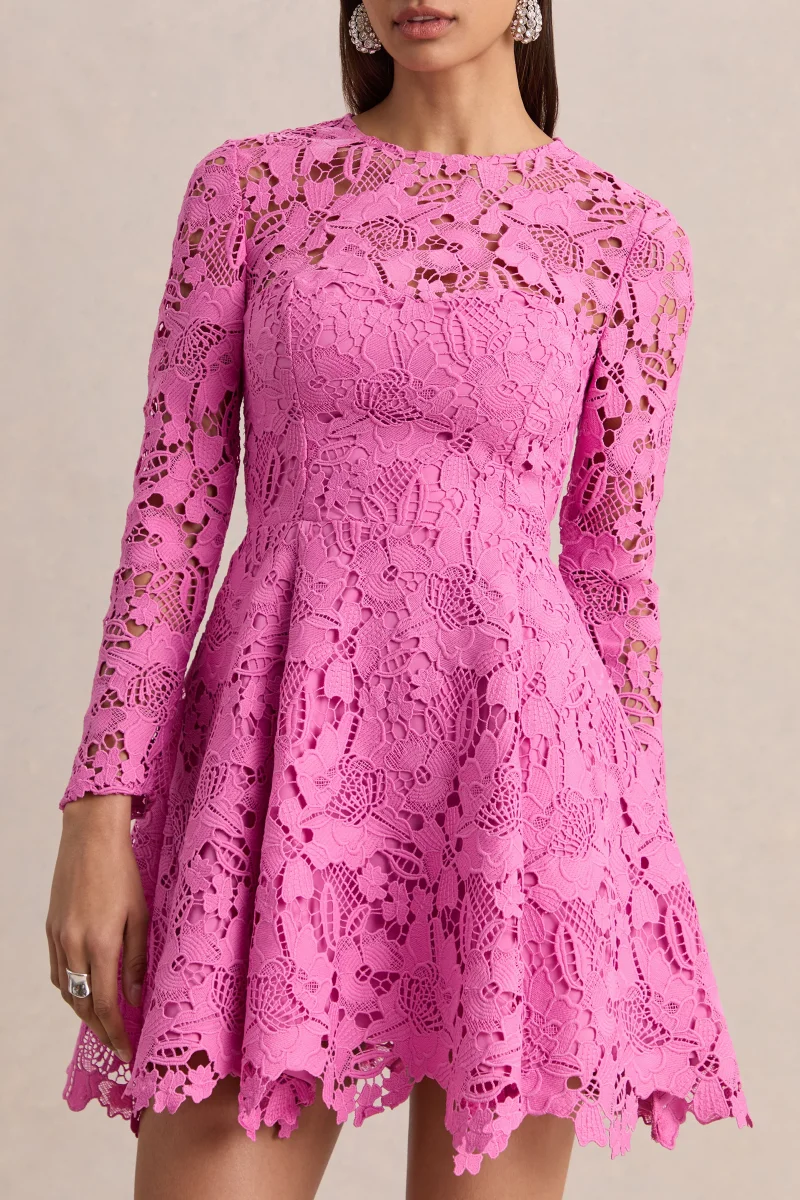 Morina | Vestido Corto de Encaje Rosa con Cuello Alto - Imagen 4