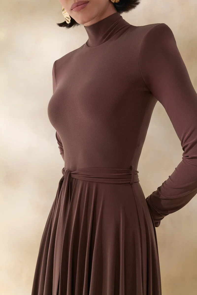 Opalia | Vestido midi marrón de cuello alto - Imagen 4