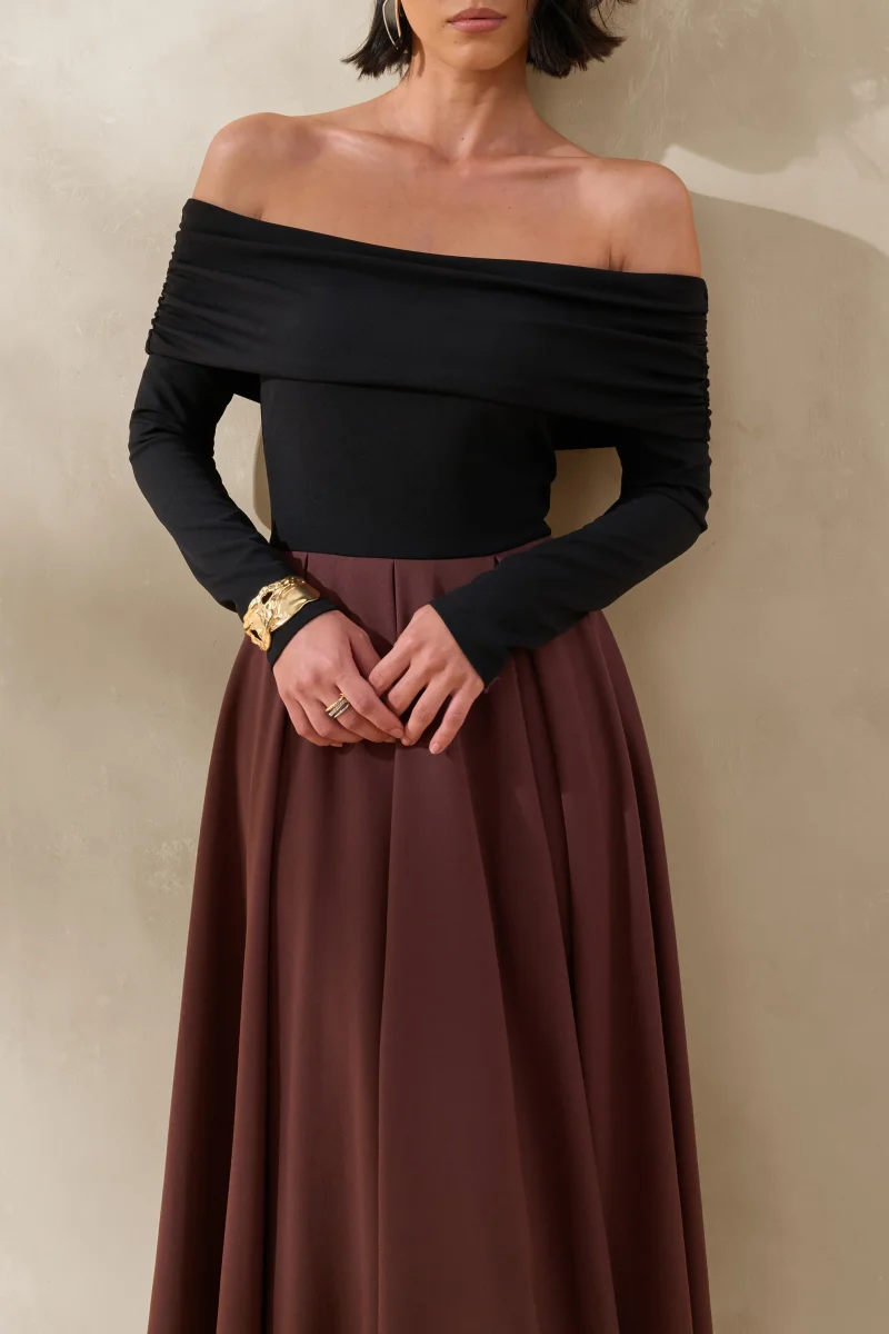 Frederica | Vestido Midi Negro y Marrón con Escote Bardot - Imagen 4