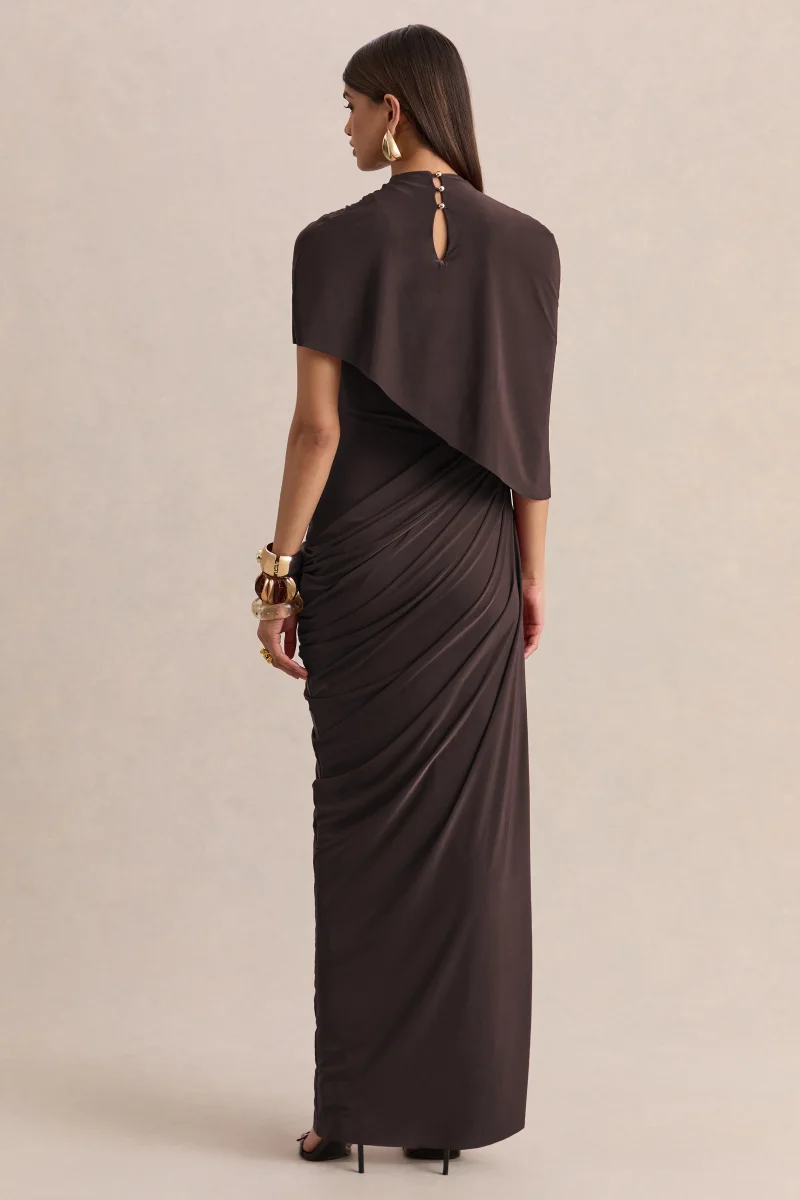 Lunaline | Vestido Largo marrón de cuello alto con capa asimétrica y detalle drapeado - Imagen 3