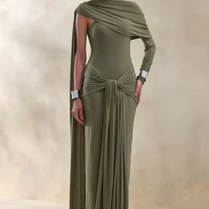Trisara | Vestido Largo Oliva Con Escote Asimétrico, Detalles Fruncidos Y Banda