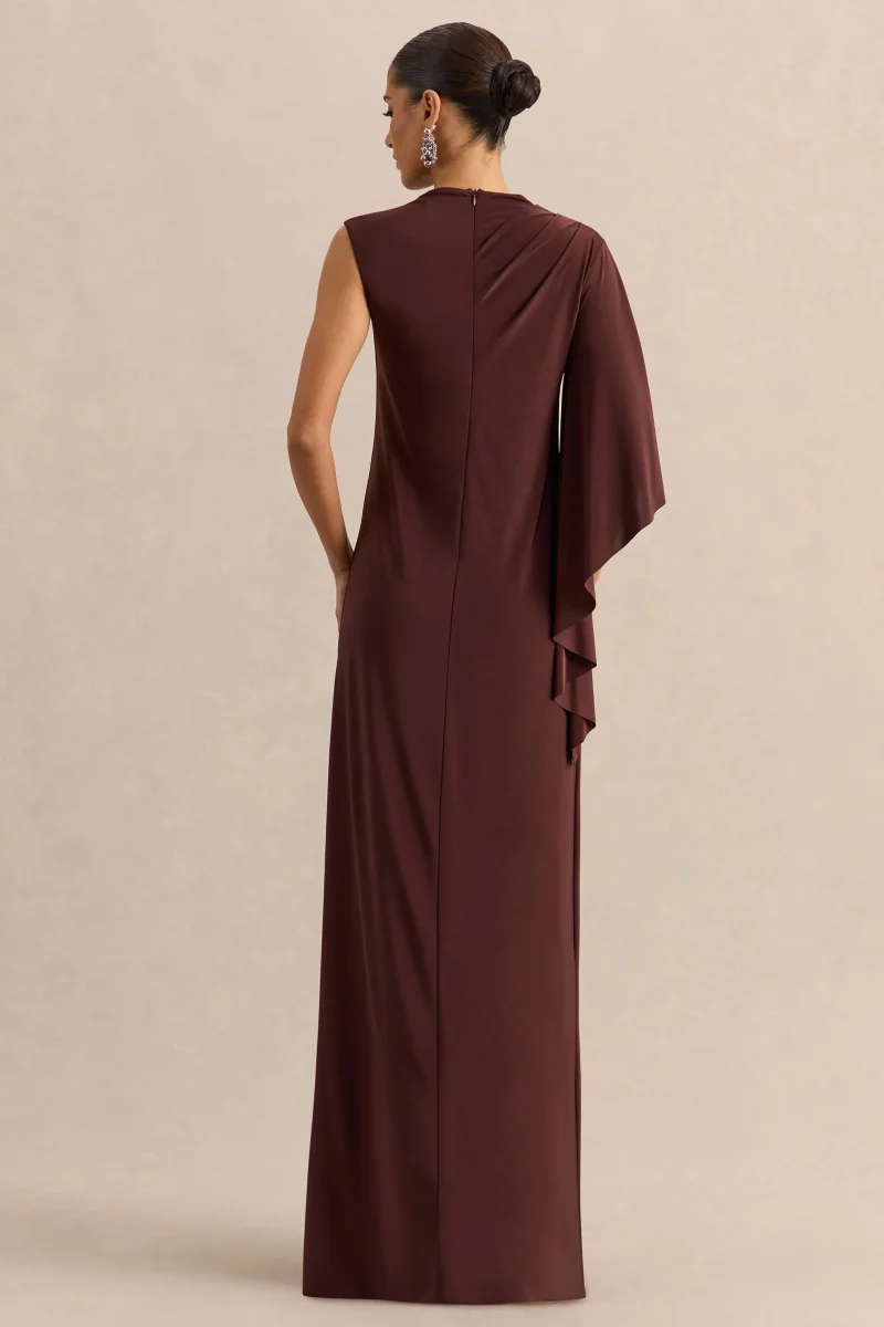 Marosia | Vestido Largo Marrón De Cuello Alto Con Manga Capa - Imagen 3