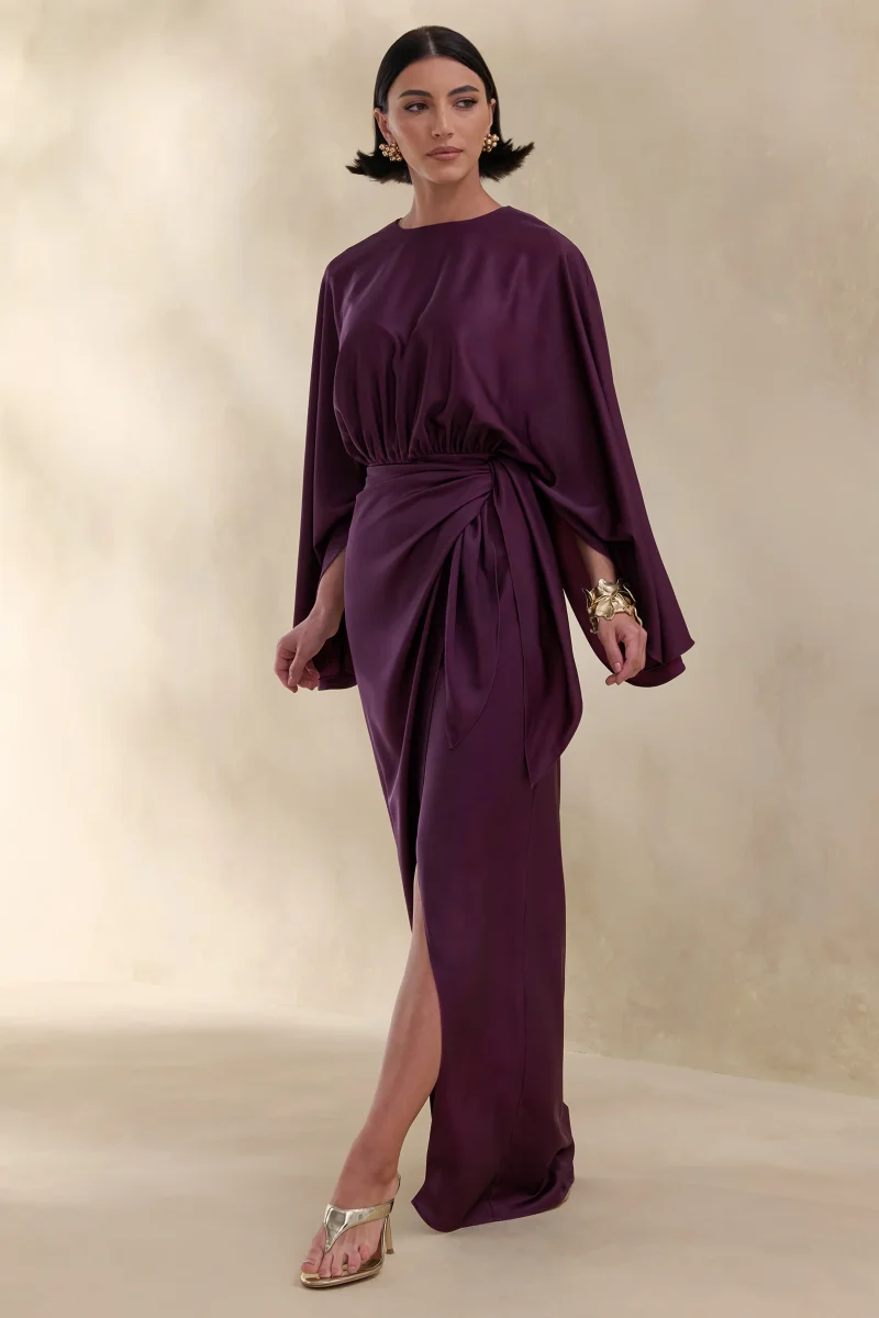 Delphina | Vestido Largo De Satén Ciruela Con Detalles Fruncidos Y Nudo - Imagen 6