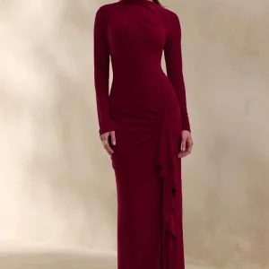 Karessa | Vestido Largo color berry de cuello alto con detalle fruncido y abertura frontal alta