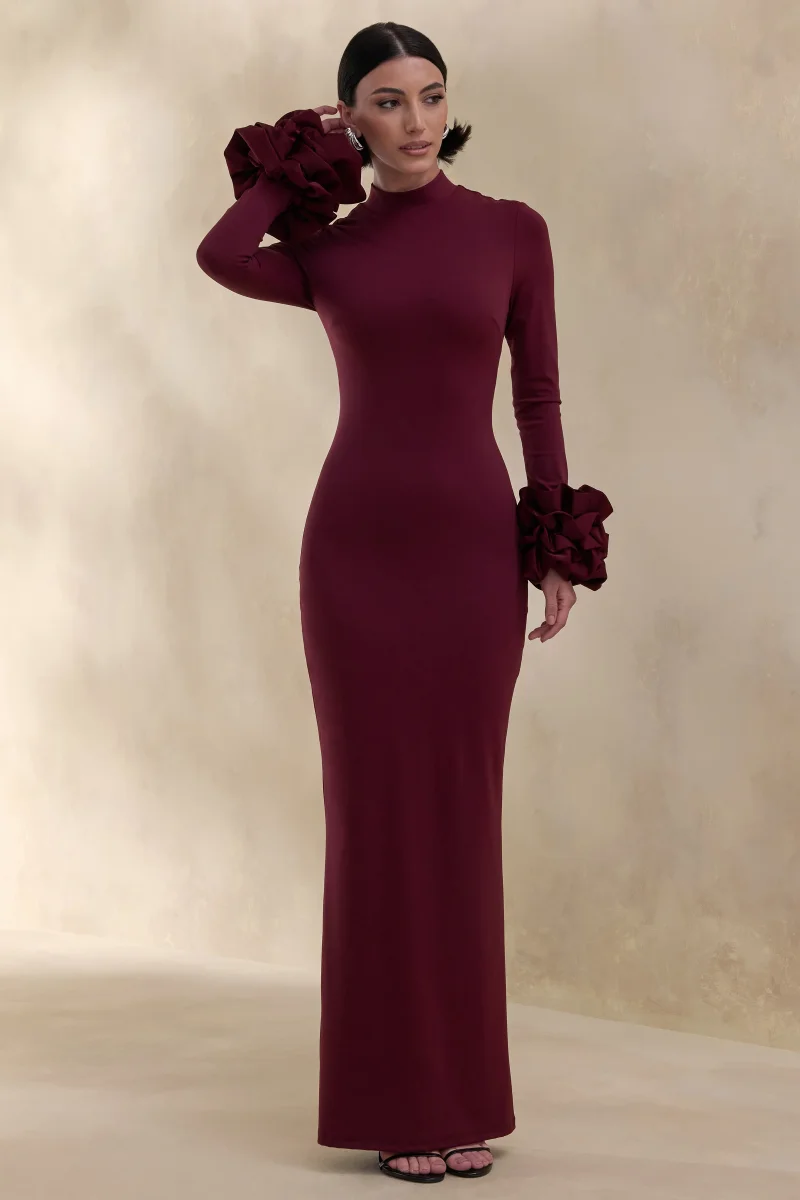 Jaselle | Vestido Largo Ciruela Oscuro Con Escote Alto Y Puños De Satén Con Volantes - Imagen 7