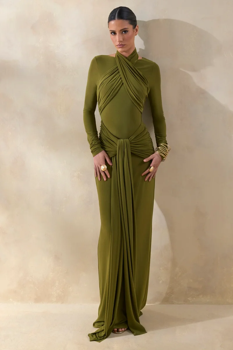 Linessa | Vestido Largo Verde Oliva de cuello alto con banda y detalles fruncidos - Imagen 5