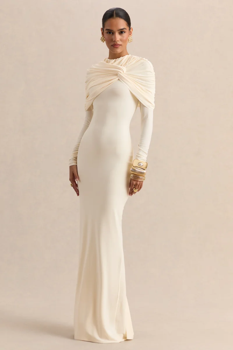 Evessa | Vestido largo de cuello alto en color crema con detalles fruncidos - Imagen 5
