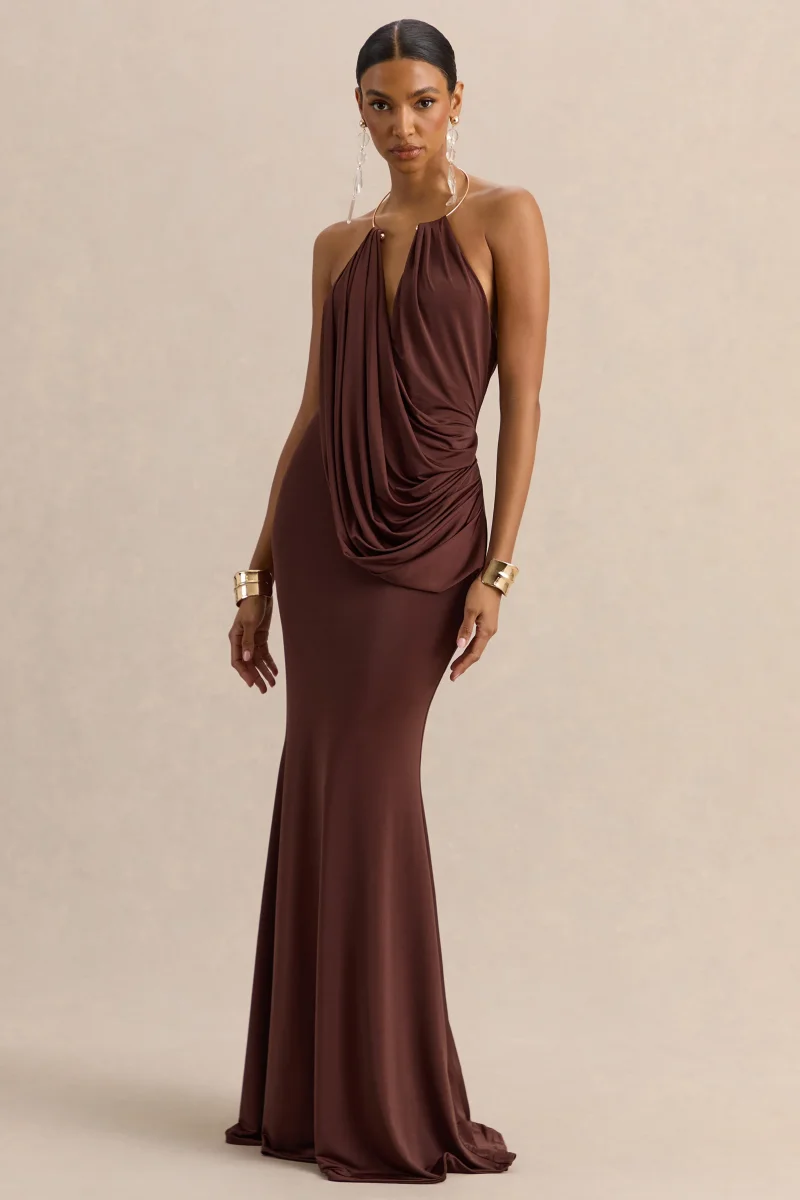 Chanterra | Vestido Largo Marrón de Escote Halter con Detalle Drapeadoing - Imagen 6