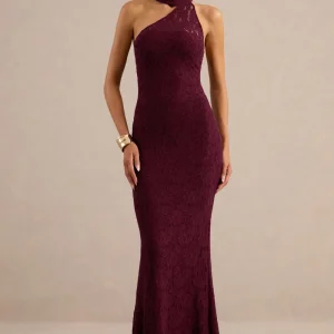 Almaria | Vestido largo de encaje color burdeos con escote asimétrico y detalle de pañuelo