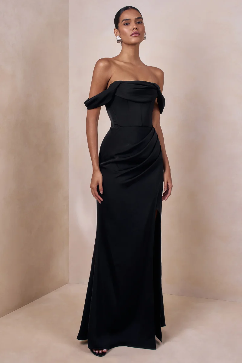 Celinea | Vestido Largo Negro de Satén de Escote Bardot con Abertura Frontal Alta - Imagen 6