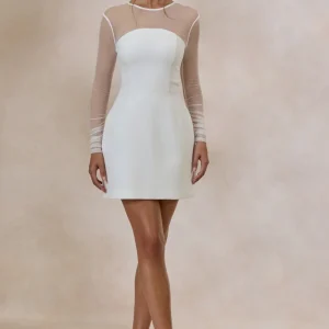 Unveila | Vestido Corto Blanco con Escote Redondo y Detalles de Mesh