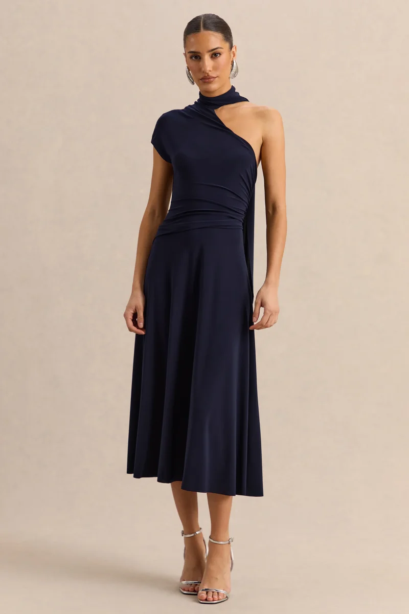 Lythara | Vestido Midi Azul Marino De Jersey Premium Con Escote Asimétrico Y Detalle Pañuelo - Imagen 2