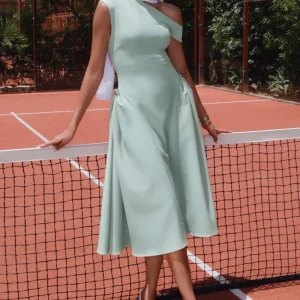 Celosia | Vestido Midi Verde Salvia Con Escote Asimétrico Y Detalle Plateado