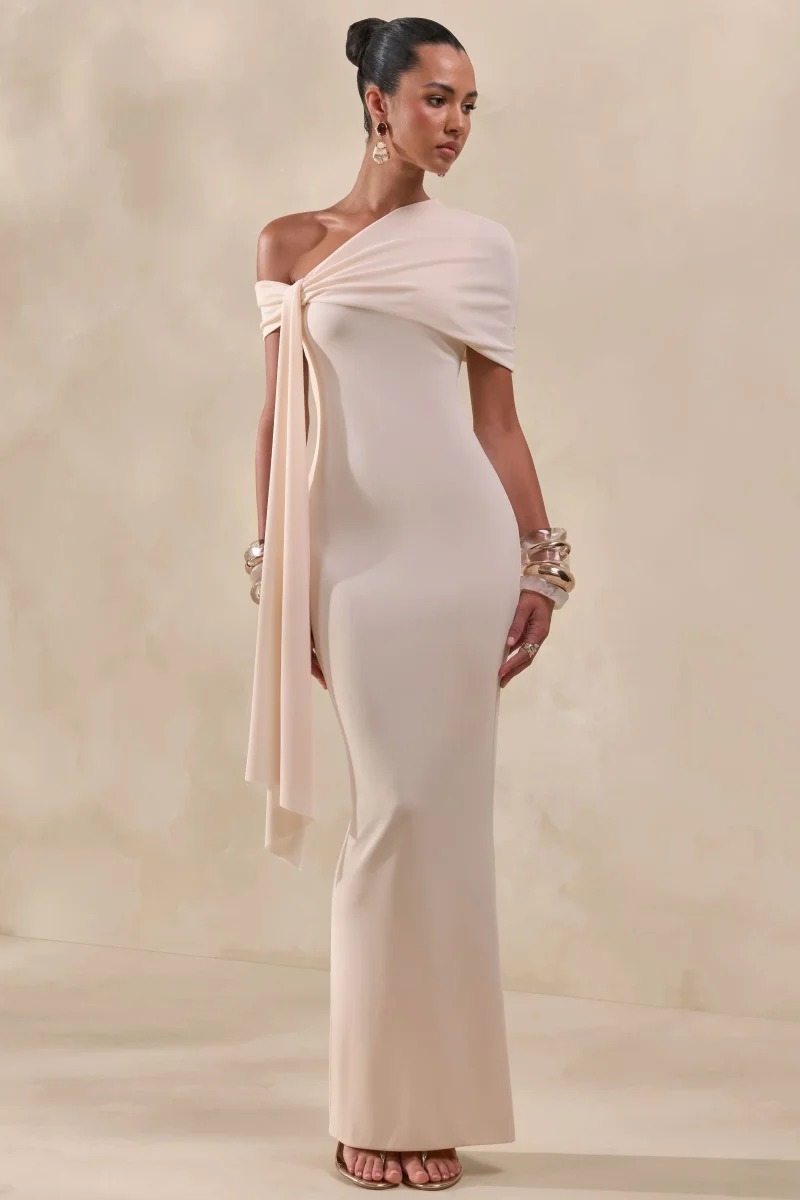Esalina | Vestido Largo Crema De Cuello Asimétrico Con Faja - Imagen 2