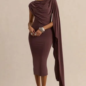 Kamoria | Vestido Midi Marrón de Cuello Redondo con Manga Capa