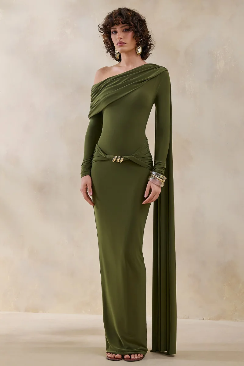 Bessy | Vestido Largo Verde Con Escote Asimétrico, Detalles Fruncidos Y Banda - Imagen 5