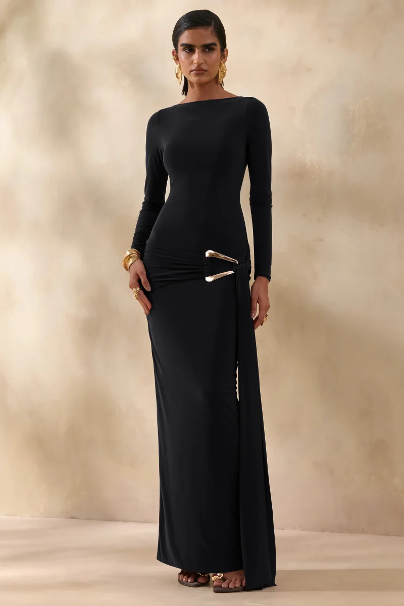 Astrielle | Vestido Largo Negro De Jersey Elástico Con Escote Amplio Y Detalle Dorado
