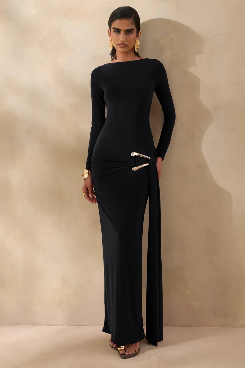 Astrielle | Vestido Largo Negro De Jersey Elástico Con Escote Amplio Y Detalle Dorado - Imagen 5