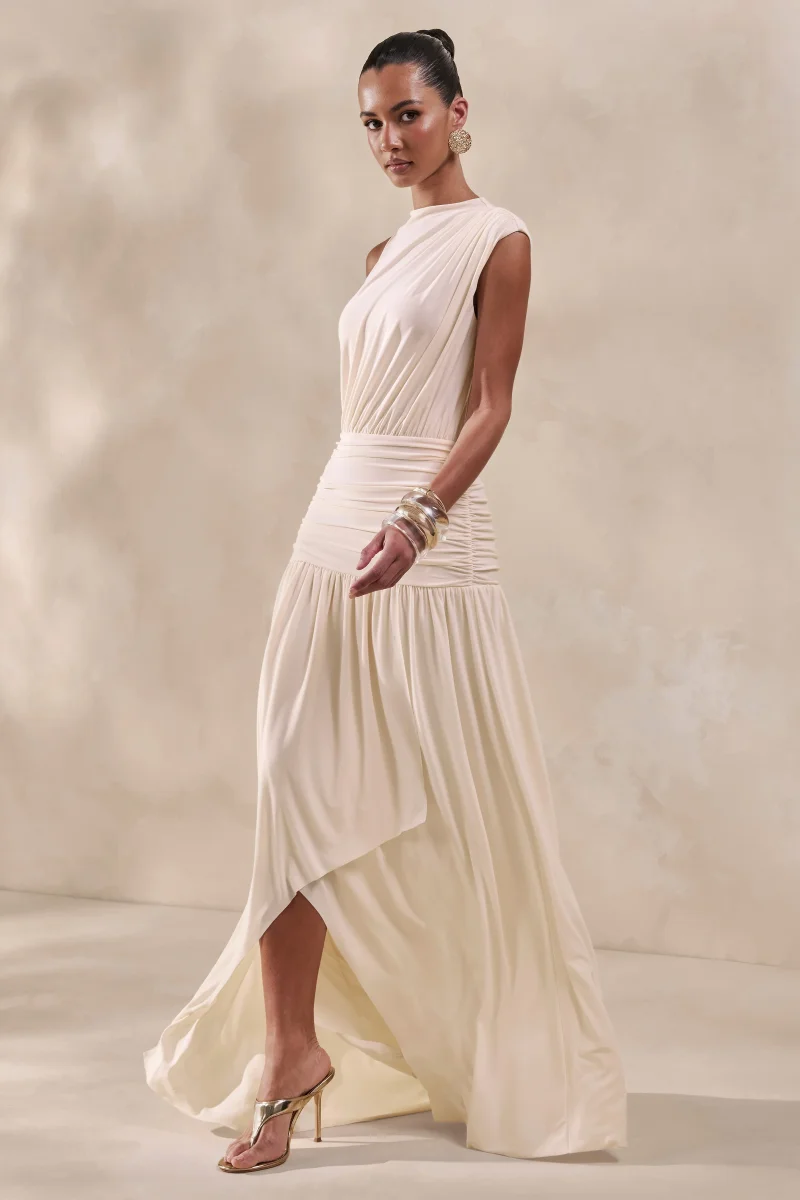 Myssara | Vestido Largo Crema de Cuello Alto con Detalle Drapeado - Imagen 5