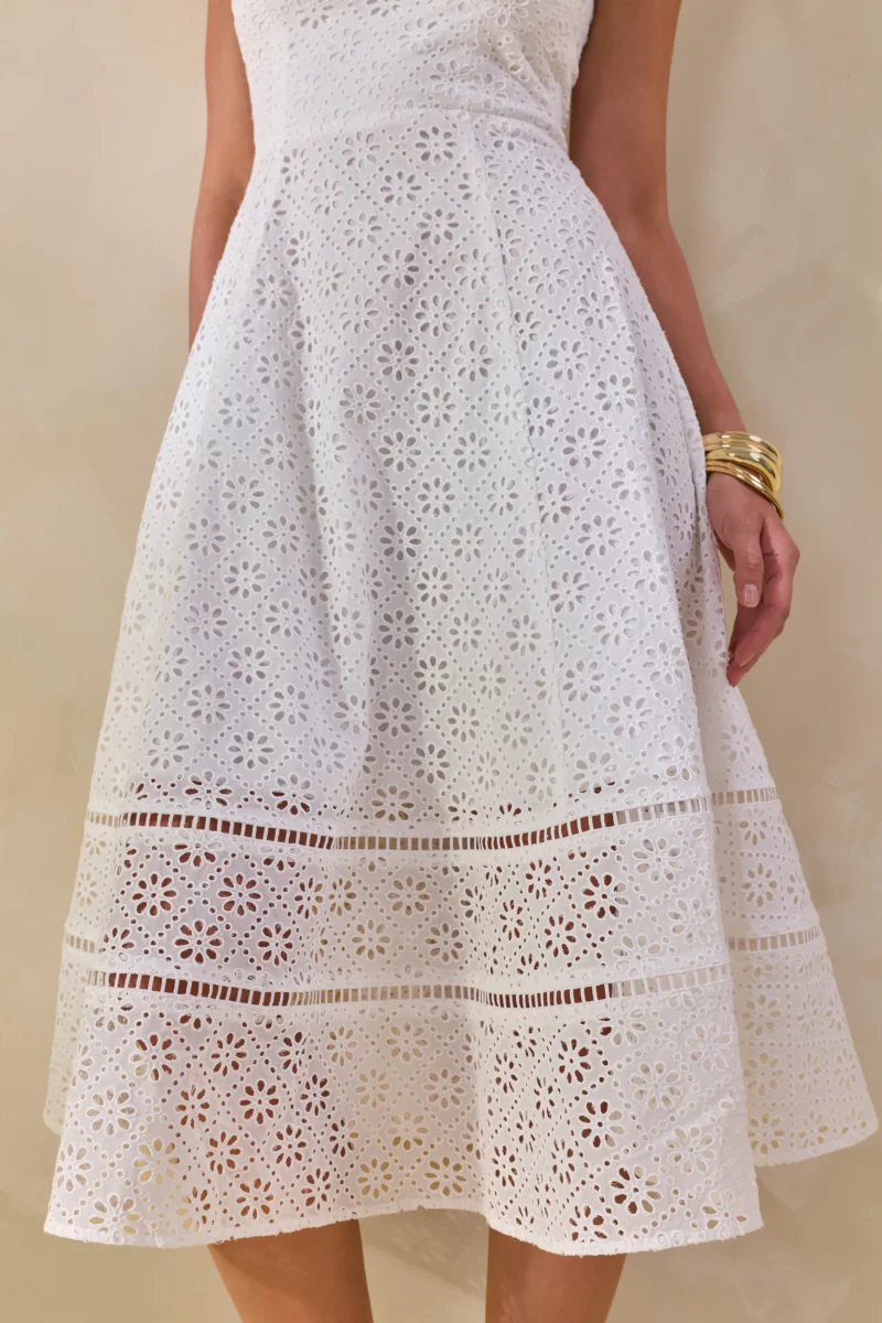 Veralia | Vestido Midi Blanco De Broderie Con Cuello Cuadrado Y Mangas Con Lazo - Imagen 7
