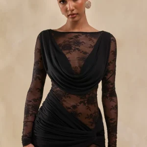 Olaria | Vestido Corto Negro De Encaje Con Escote Bardot Y Detalle Fruncido