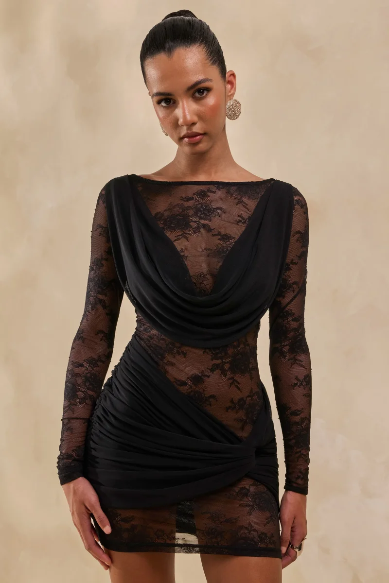 Olaria | Vestido Corto Negro De Encaje Con Escote Bardot Y Detalle Fruncido - Imagen 2