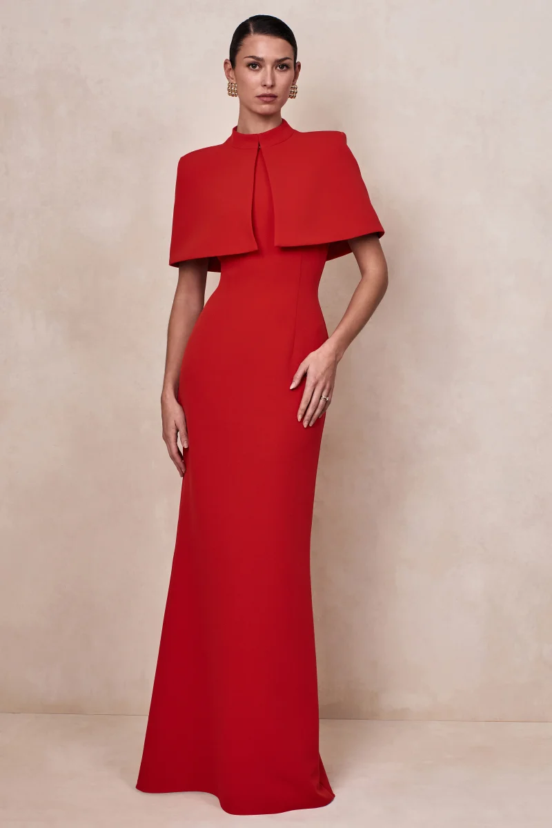 Deva | Capa roja con cuello alto - Imagen 8