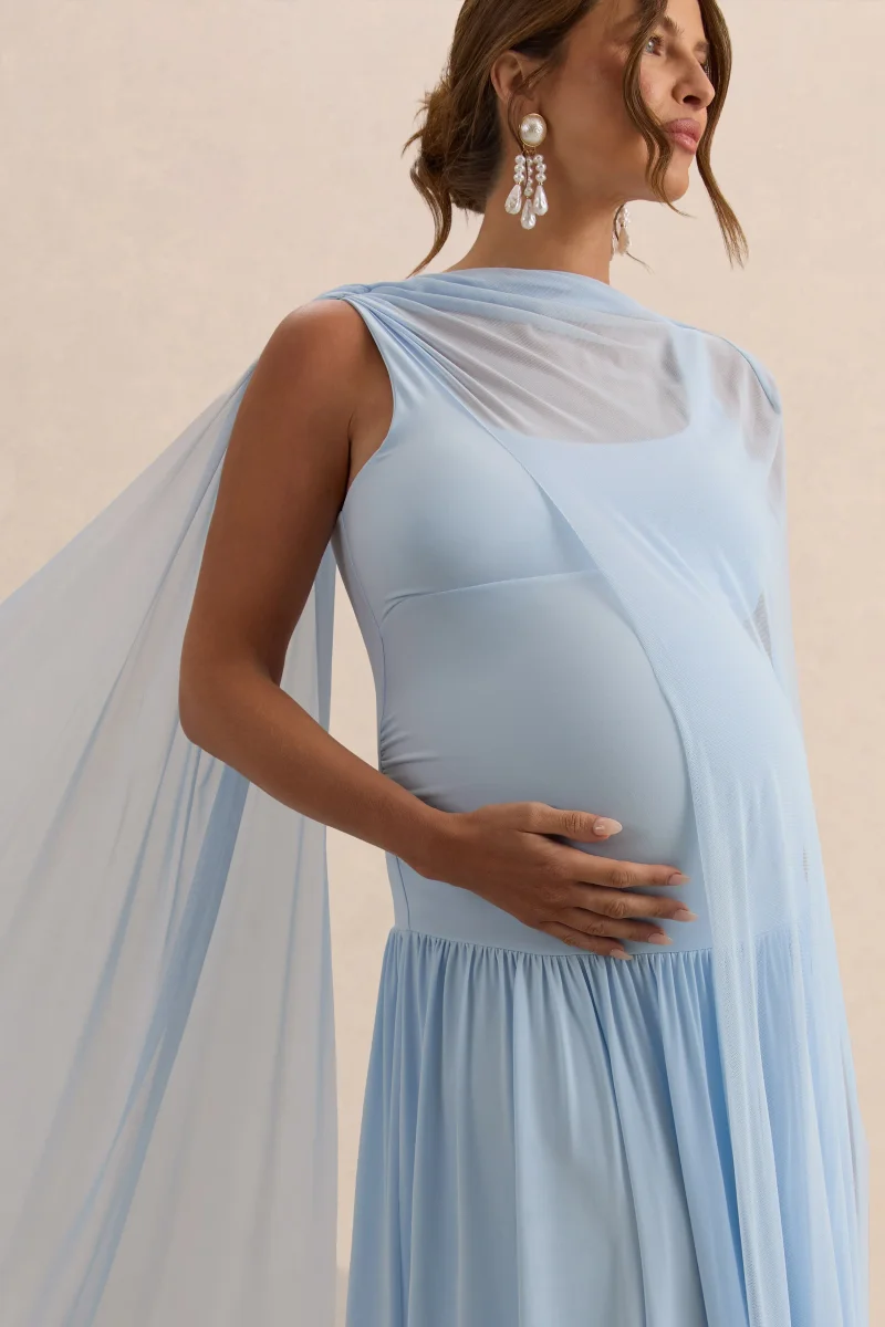 Louella | Vestido Largo Premamá Azul Claro Con Escote Redondo Y Capa Transparente - Imagen 5