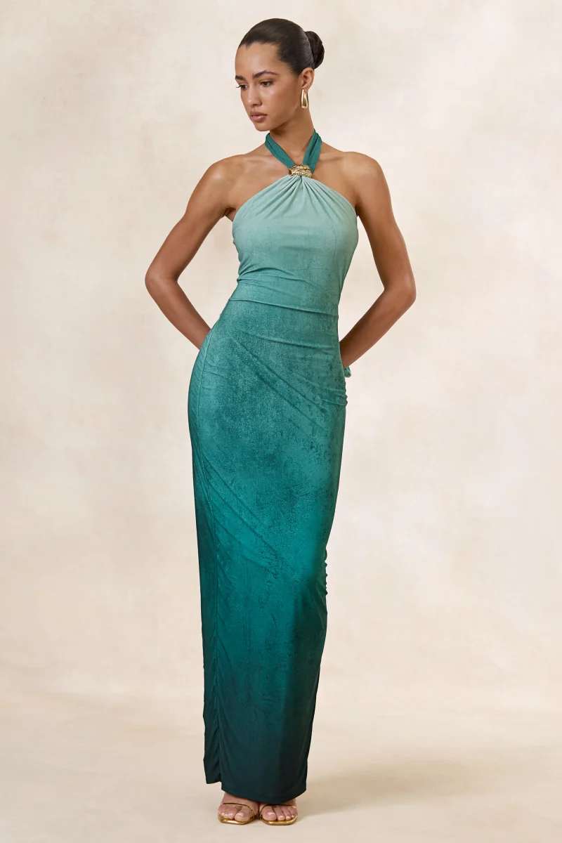 Thera | Vestido Largo Halter Ombre Turquesa Con Detalle Dorado - Imagen 5
