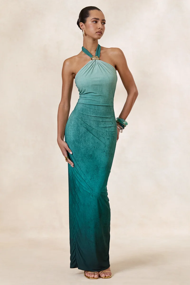 Thera | Vestido Largo Halter Ombre Turquesa Con Detalle Dorado - Imagen 6