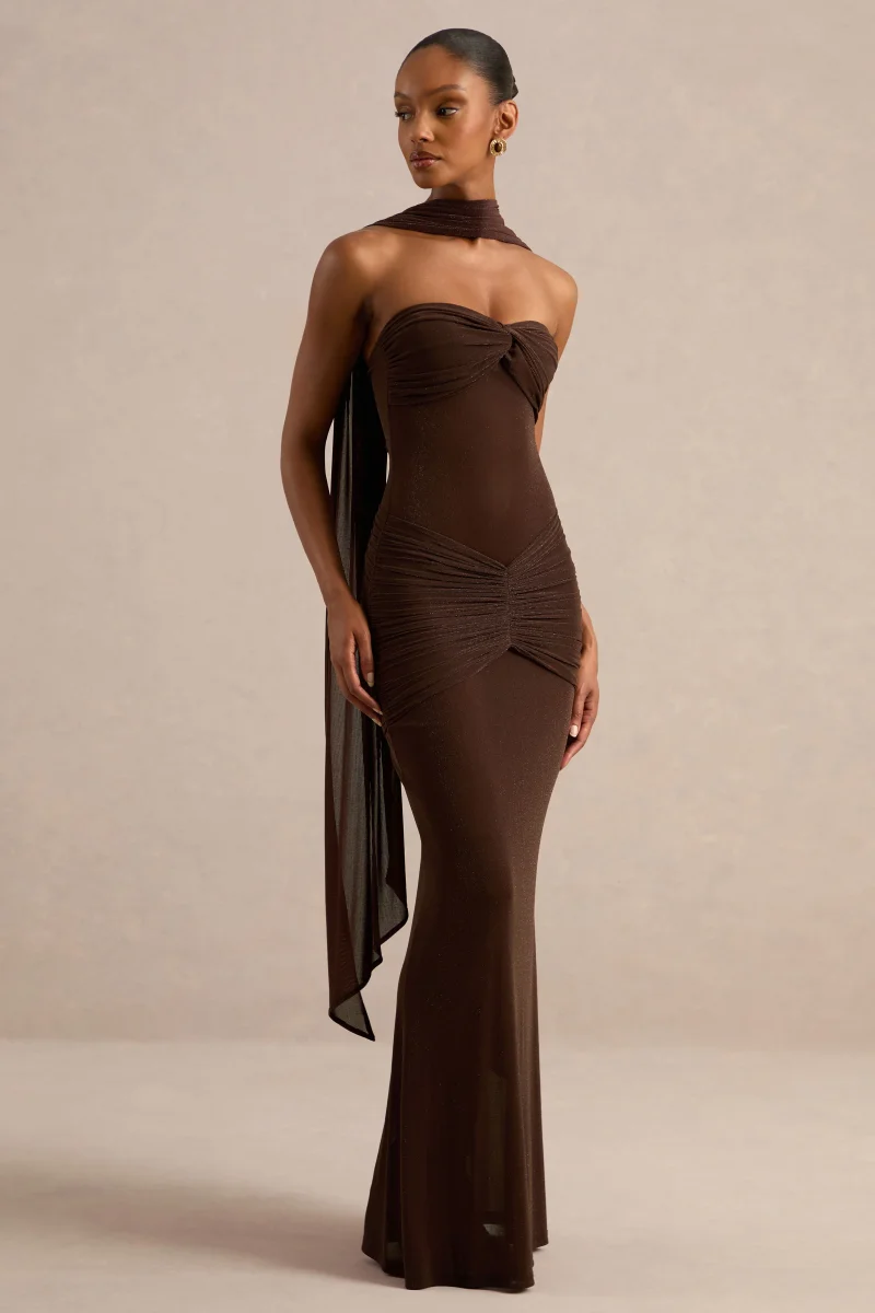 Ursa | Vestido Largo Marrón Bandeau Con Detalle De Pañuelo Y Fruncido - Imagen 6