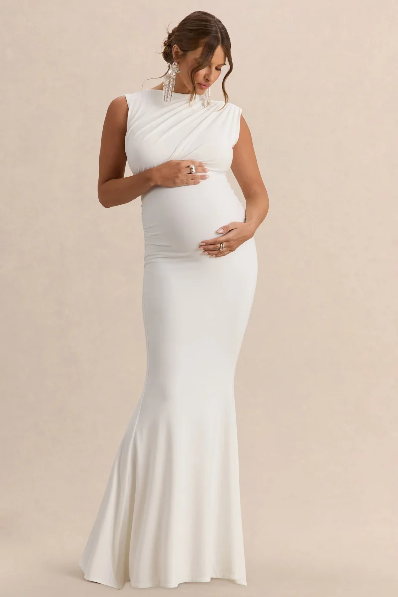 Osanna | Vestido Largo Premamá Blanco De Jersey Elástico Premium Con Escote Amplio Y Detalle Fruncido - Imagen 7
