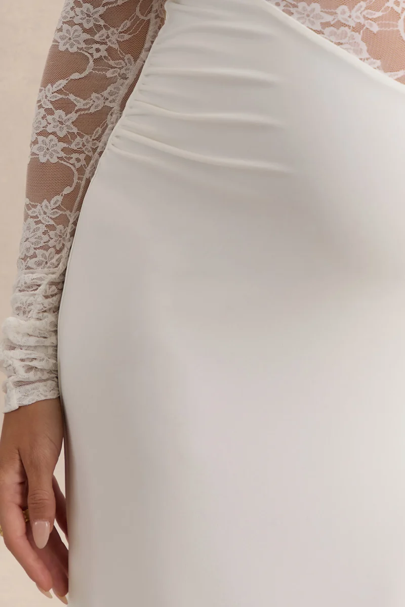 Artemisia | Vestido Premamá Largo Blanco Con Escote Bardot Y Detalle De Encaje - Imagen 7